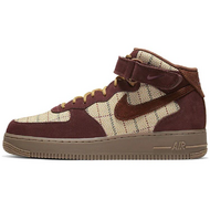 Nike Air Force 1 07 LV8