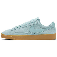Nike Blazer SD