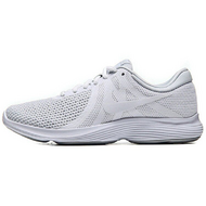 Nike Revolution 4 Nike Revolution 4