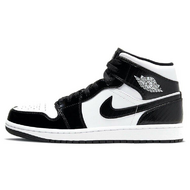 Air Jordan 1 Mid Se asw Black and White