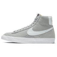 Nike Blazer 77 Suede Nike Blazer 77 Suede