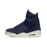 Air Jordan 3 Retro Explorer xx Midnight Navy Light cream