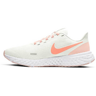 Nike Revolution 5 Nike Revolution 5