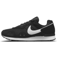 Nike Venture Runner