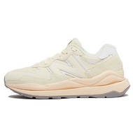 New Balance 5740