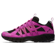 Supreme x Nike Air Humara 17