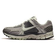 Nike Air Zoom Vomero 5 Nike Air Zoom Vomero 5