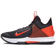 Nike Witness 4