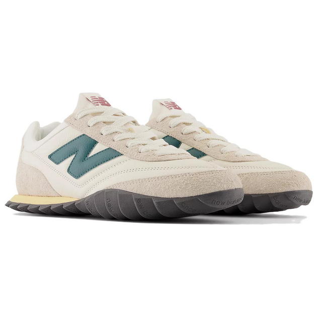 New Balance RC30