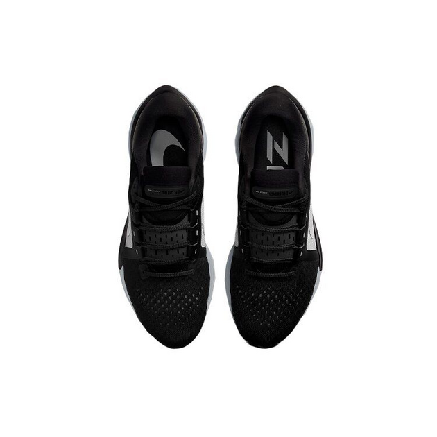 Nike Air Zoom Vomero 16