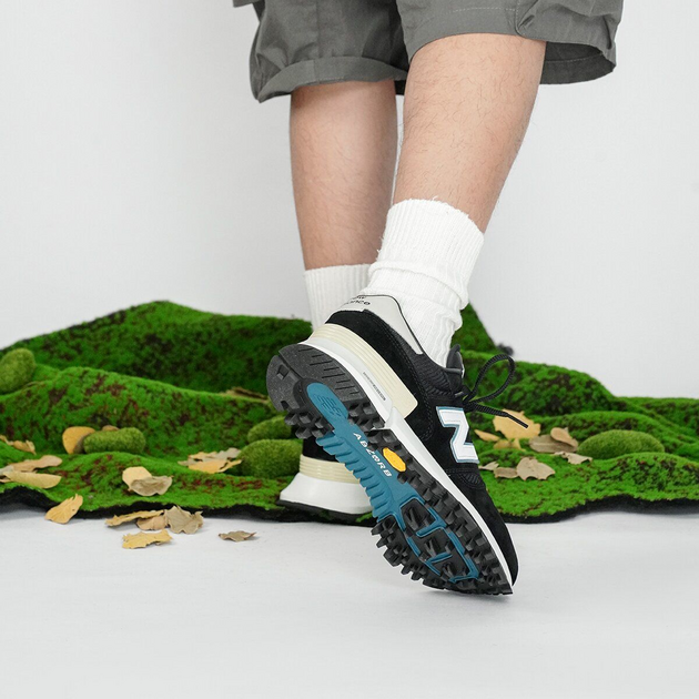 New Balance 1300