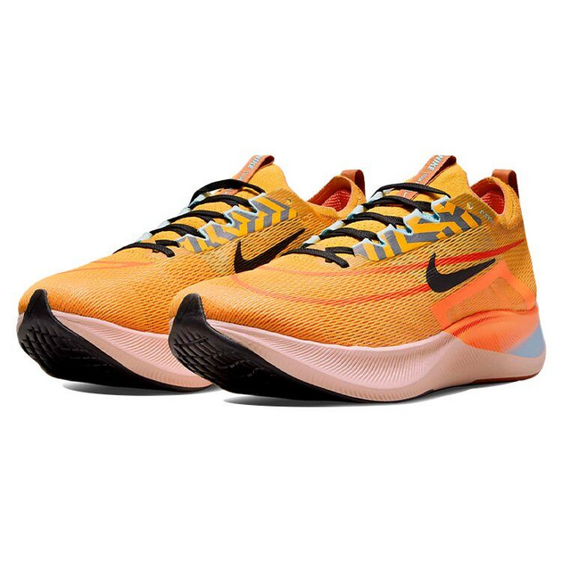Nike Zoom Fly 4