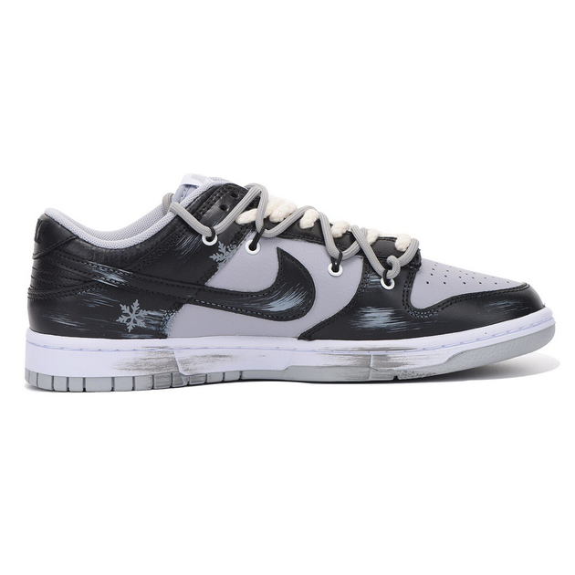 Nike Dunk Low Retro Vibe