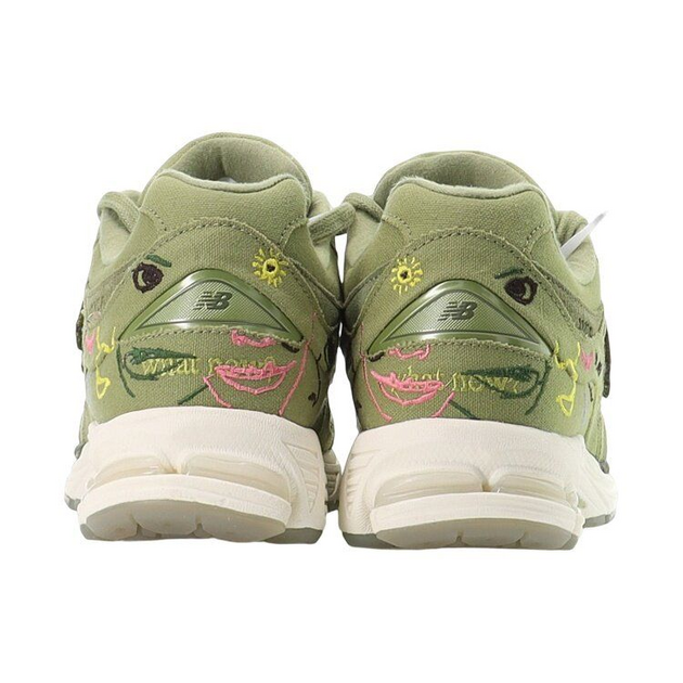 Bryant Giles x New Balance 2002R