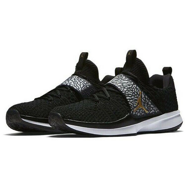 Jordan TRainer 2 Flyknit