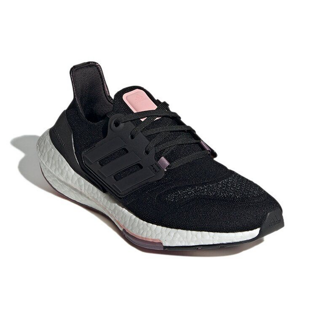Adidas UltraBoost 22
