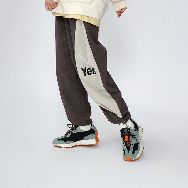 New Balance 327