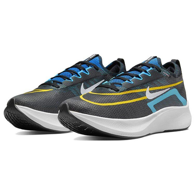 Nike Zoom Fly 4