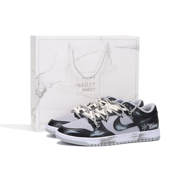 Nike Dunk Low Retro Vibe
