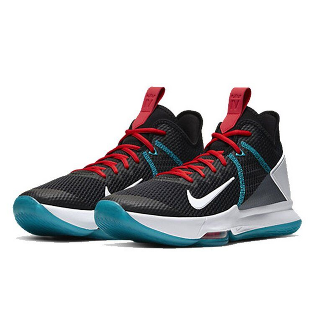 Nike Witness 4