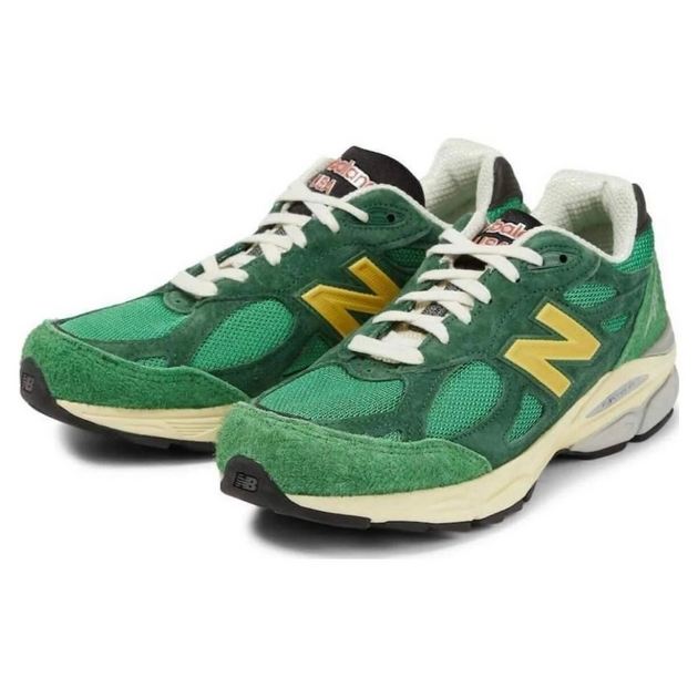 New Balance 990 V3