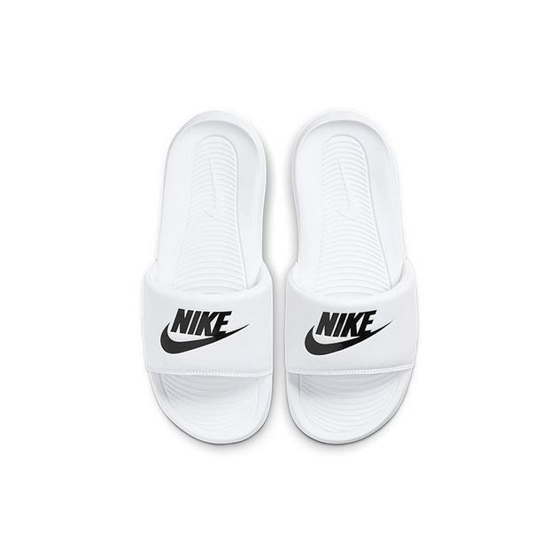 Nike Victori One