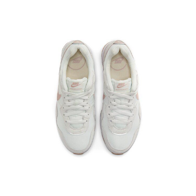 Nike Venture Runner wide