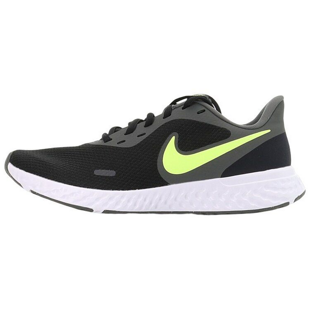 Nike Revolution 5