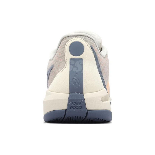 Nike Sabrina 1