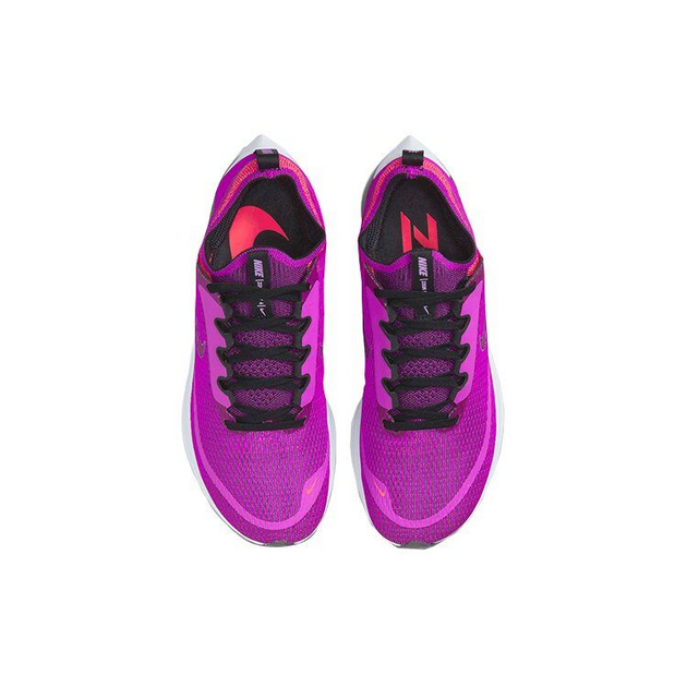 Nike Zoom Fly 4