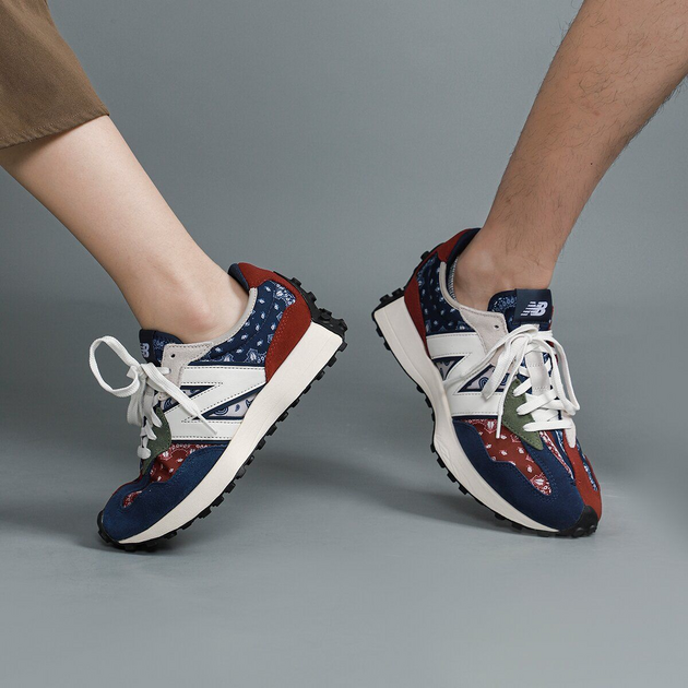 New Balance 327