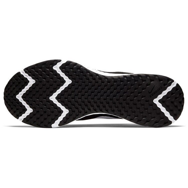 Nike Revolution 5