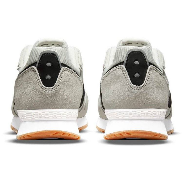 Nike Venture Runner
