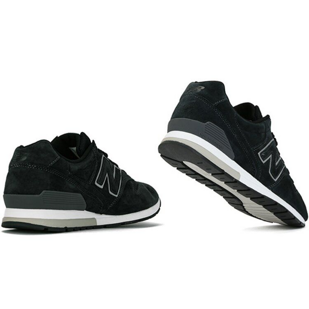 New Balance 996