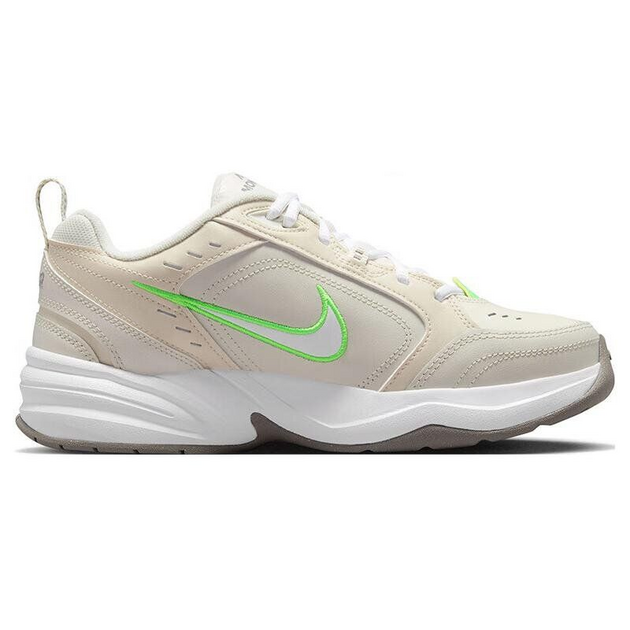 Nike Air Monarch 4