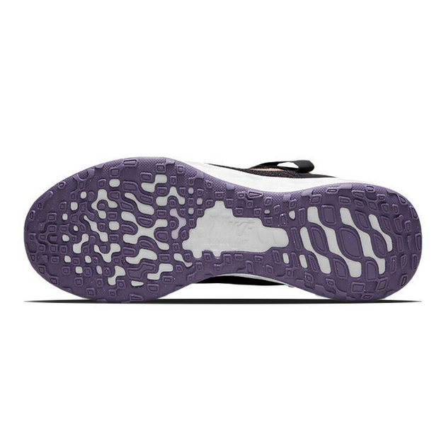 Nike Revolution 6 FlyEase