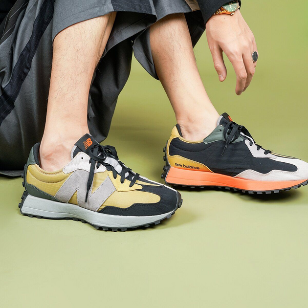 New Balance 327