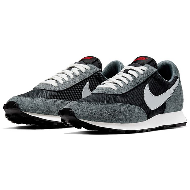 Nike Daybreak Metallic Silver