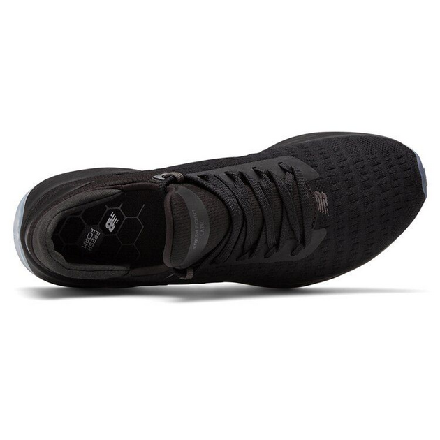 New Balance Fresh Foam Lazr V2 D
