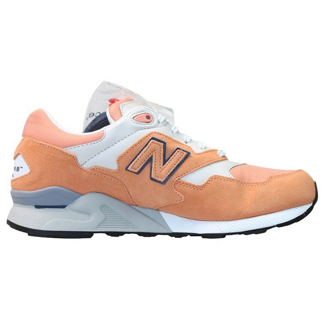 New Balance 878