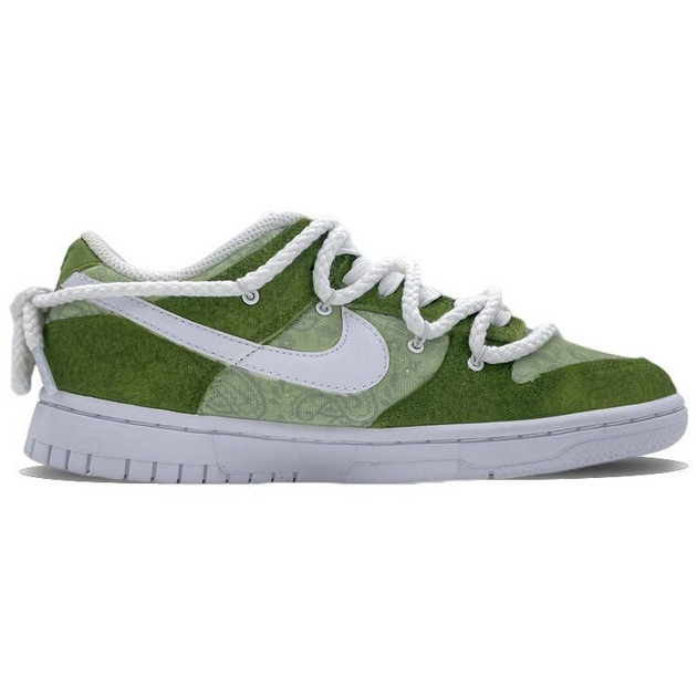 Nike Dunk Low ESS