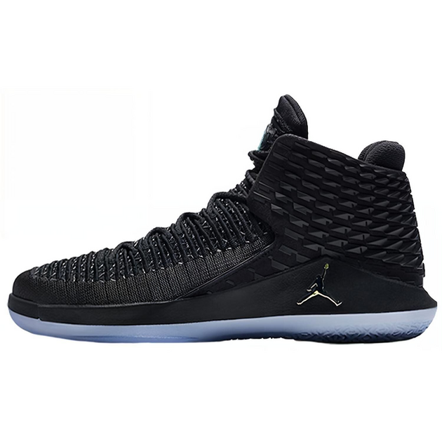 Air Jordan 32 Black Cat