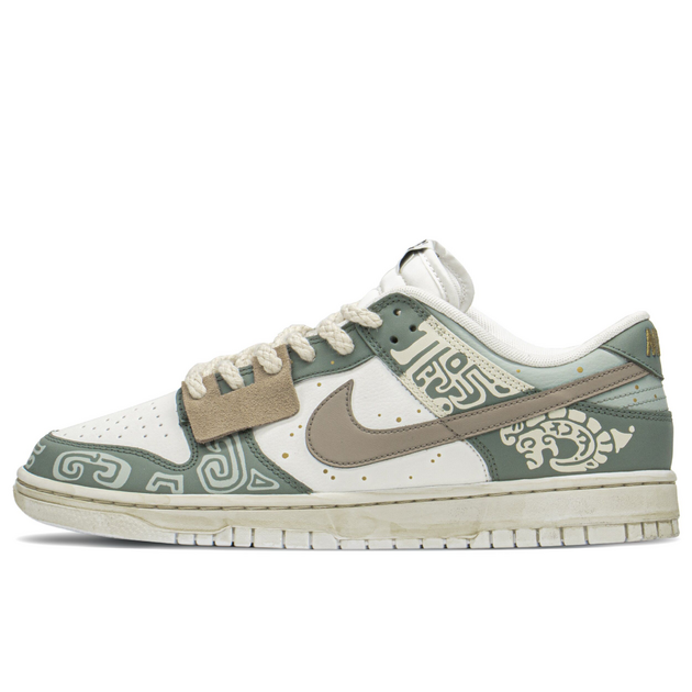 Nike Dunk Low Retro CNY