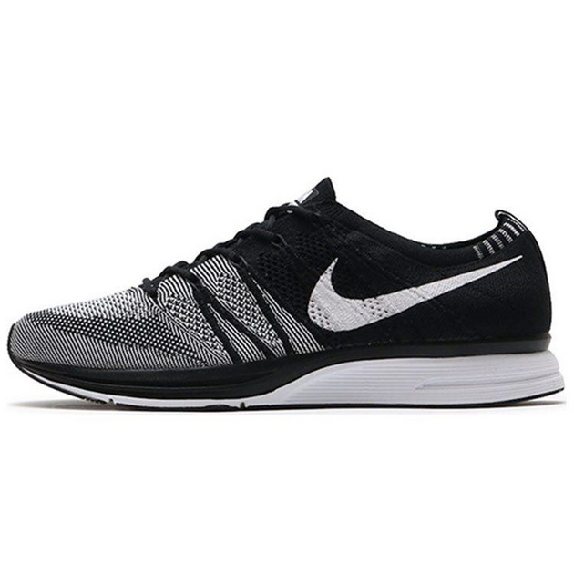 Nike Flyknit TRainer Oreo