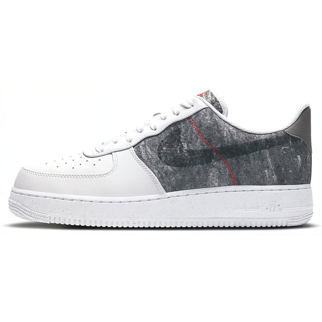 Nike Air Force 1 07 LV8