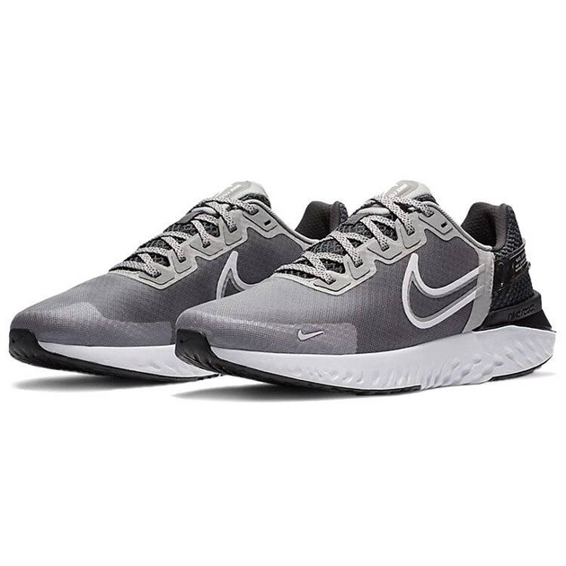 Nike LegEnd React 3