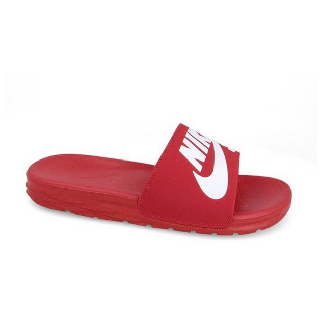 Nike Benassi