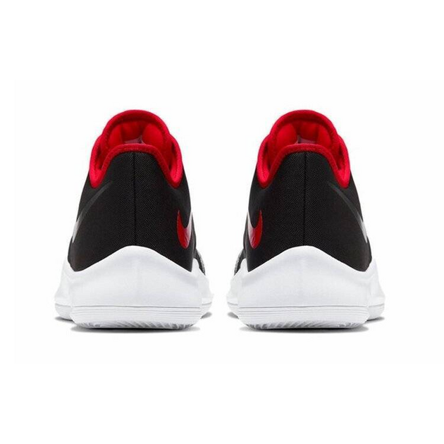 Nike Air Versitile 3