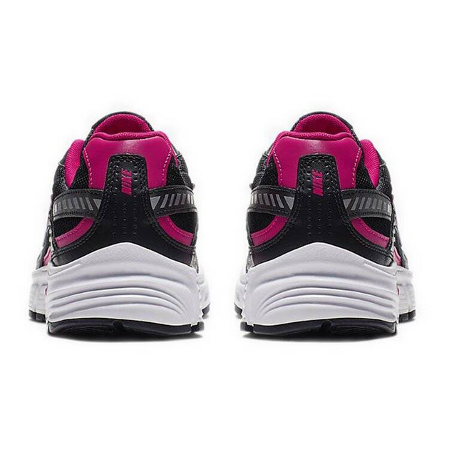 Nike Initiator
