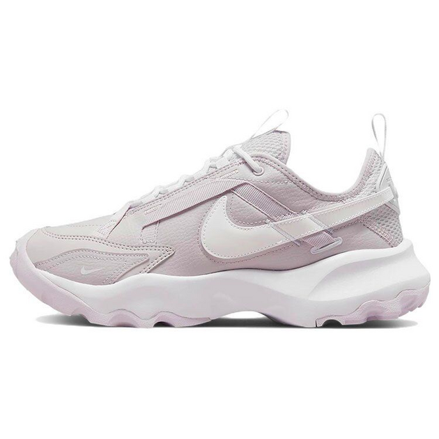 Nike TC 7900